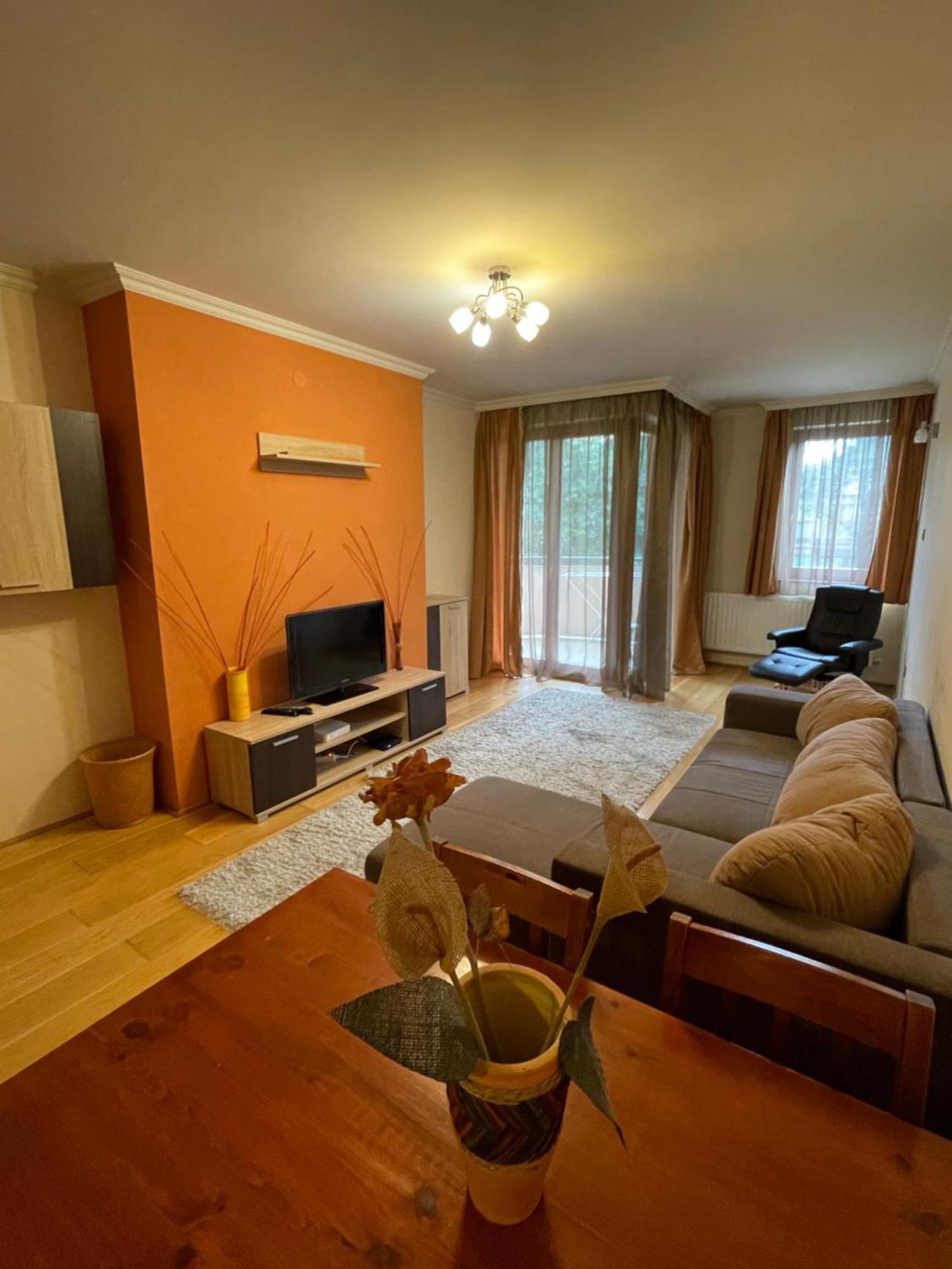 Ik Apartment Debrecen Eksteriør billede